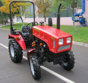 Трактор Беларус-321М